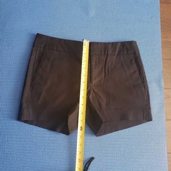 Banana Republic Hampton Fit Shorts - Picture 5 of 7